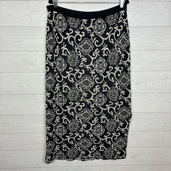 PERUVIAN CONNECTION BLACK CREAM SKIRT - Picture 3 of 5